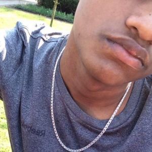 Meet your Posher, Gregory